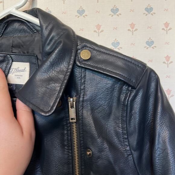 Universal Thread Small Faux Leather Multiple Zipper Polyester Jacket - Picture 8 of 16